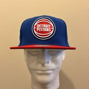 Detroit Pistons NBA Mitchell & Ness Royal Red Snapback - OSFA